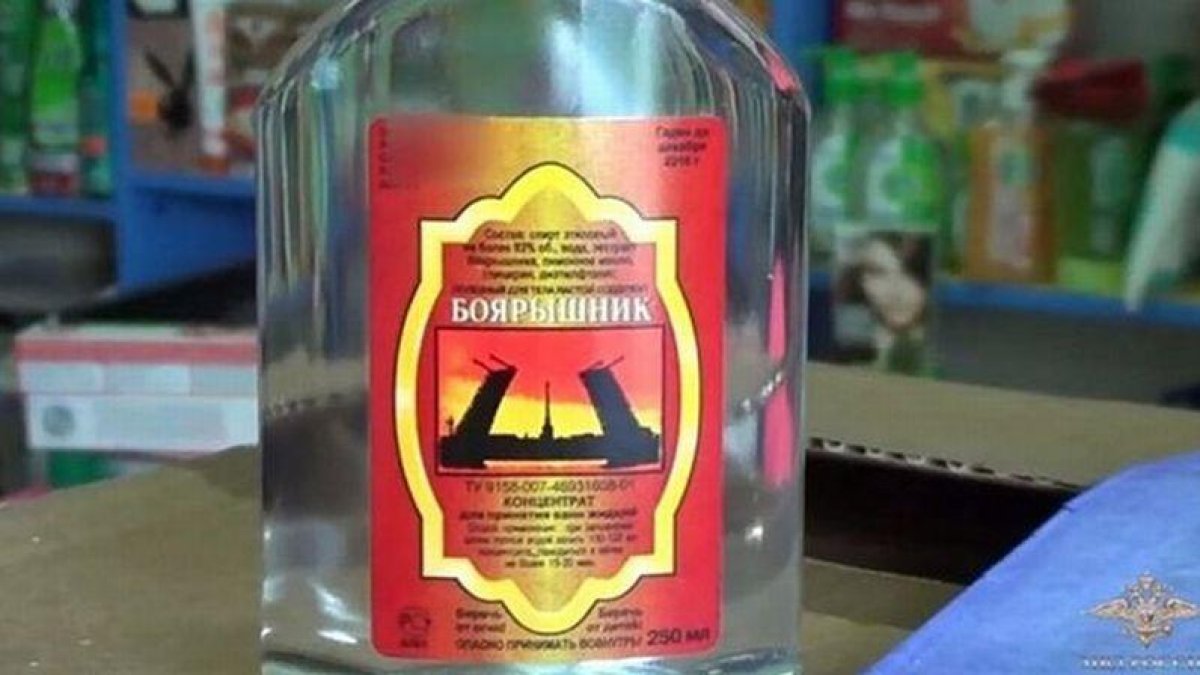 58 personas mueren en Siberia tras beber loción de baño como bebida alcohólica.
