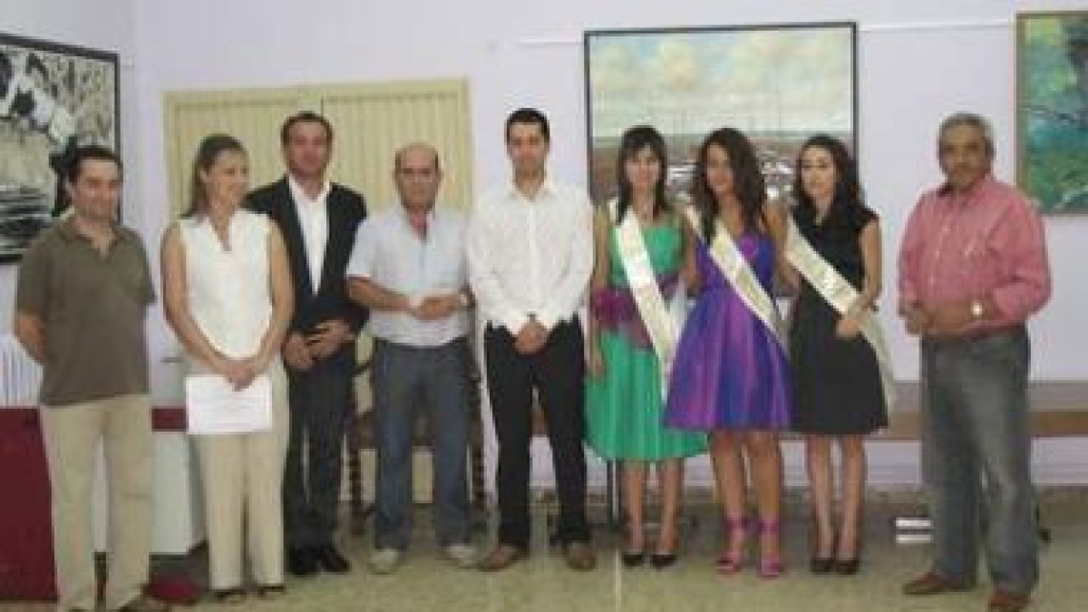 Acto de la entrega de premios del concurso de pintura.