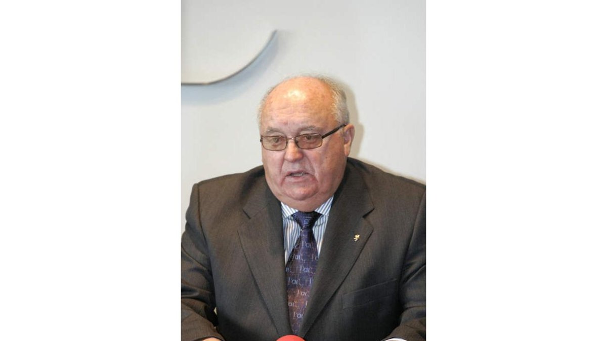 José Luis Gómez.
