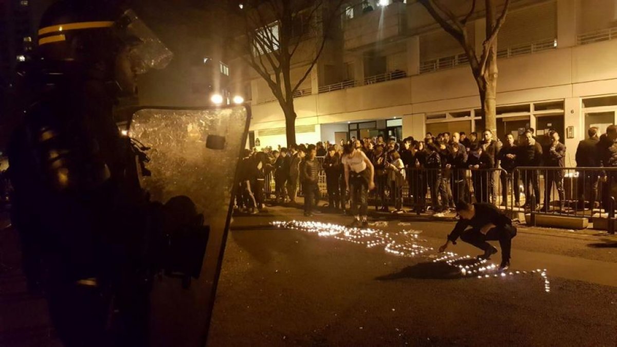 Protesta de chinos en París.