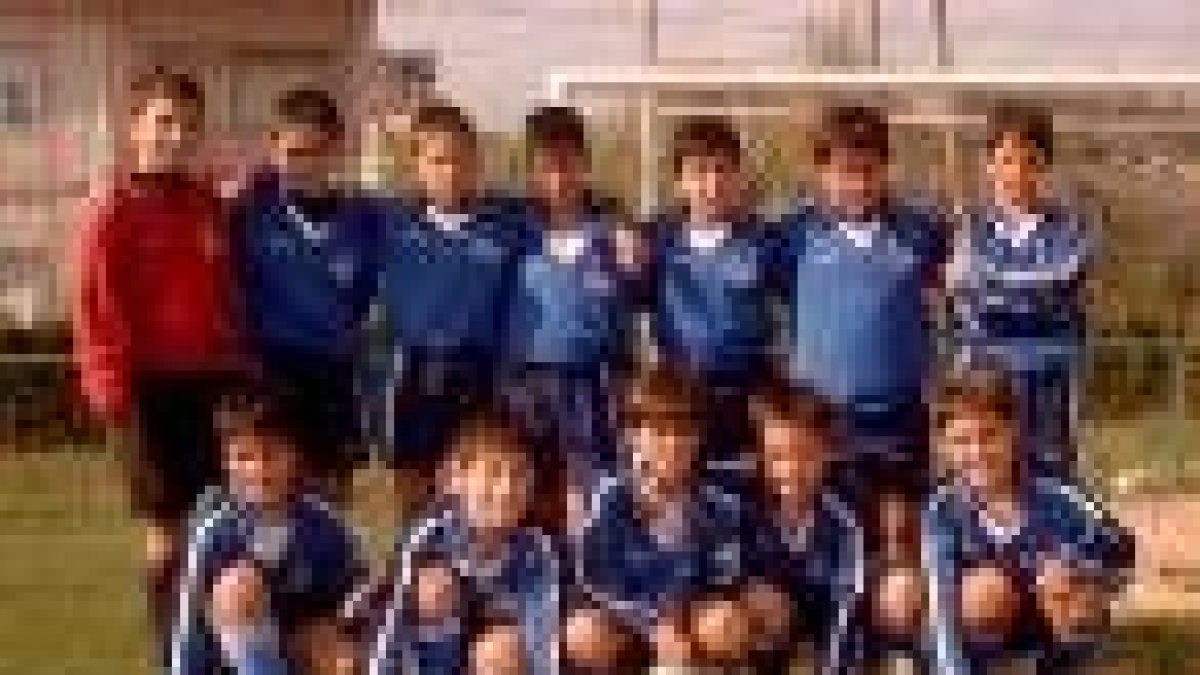 Formación del equipo del Huracán Z de categoría benjamín