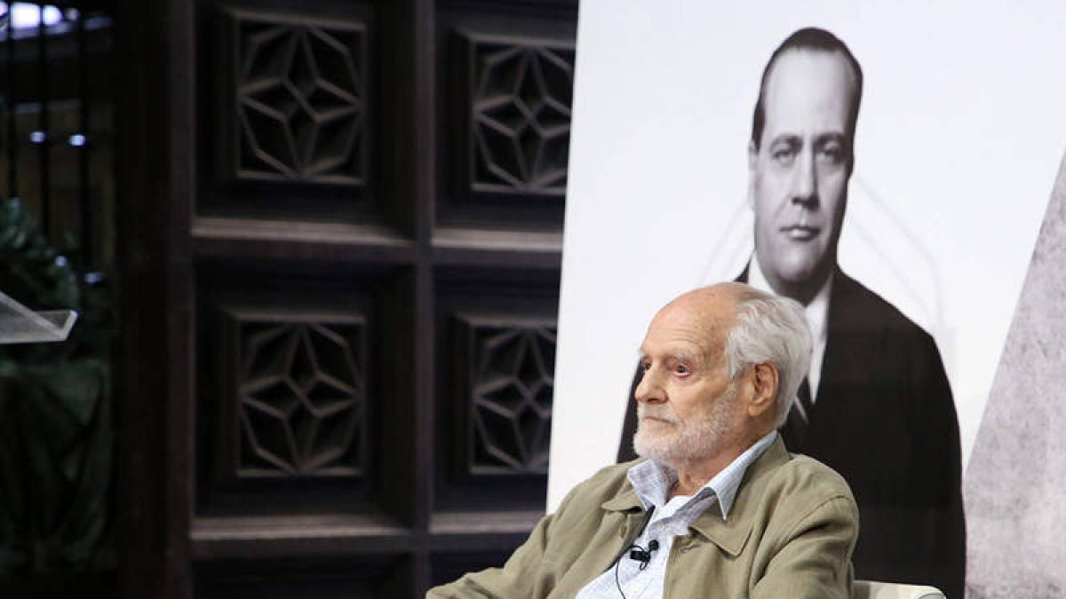 Patricio Azcárate Diz