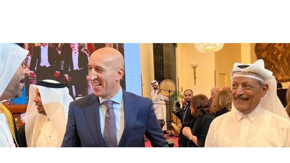 Diez, en su visita a la Embaja de Catar en Madrid el año pasado. DL