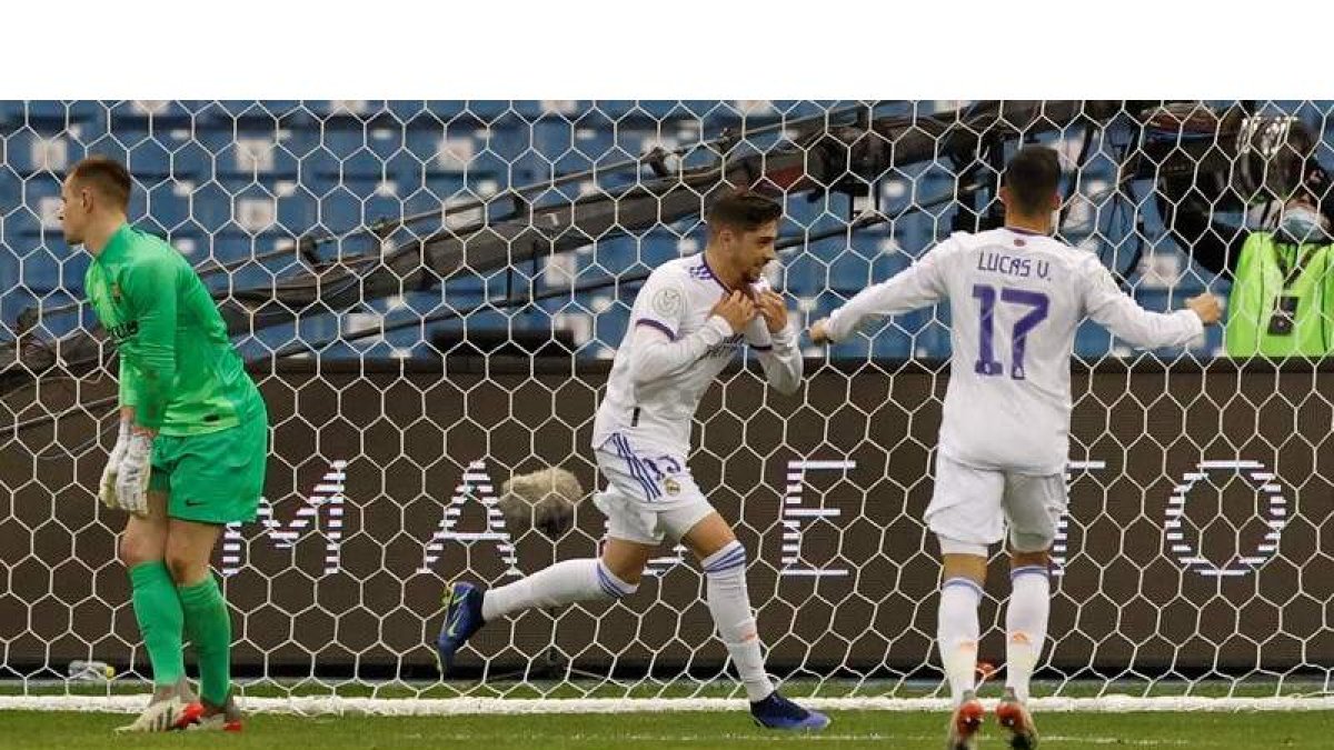 Fede Valverde, que salió a los 82 minutos en sustitución de Modric, fue el autor en el minuto 98 del 2-3 con el que el Real Madrid se clasificaba para la final. JULIO MUÑOZ