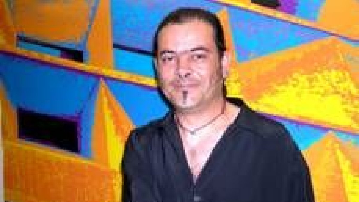 Santos Javier presenta su obra en el Auditorio Ciudad de León