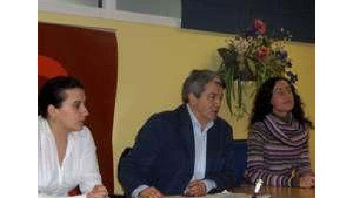 Patricia Fernández, Miguel Martínez y Susana Menéndez