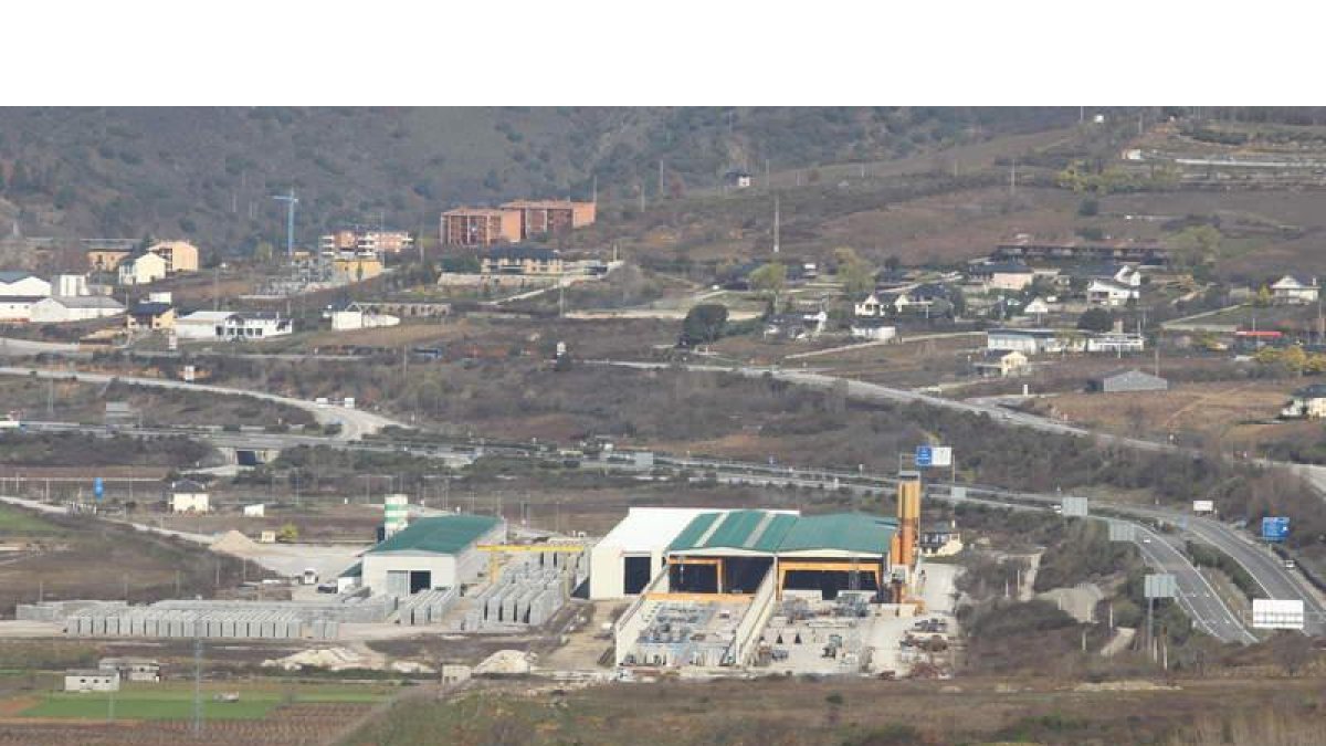 Green anunció la compra de 17.000 metros en Vilela.