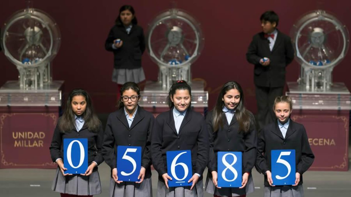 El 05685, agraciado con el primer premio de la Lotería del Niño.