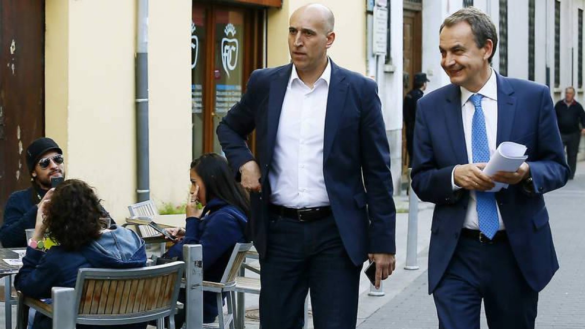 Jose Luis Rodríguez Zapatero, junto a Jose Antonio Diez, alcalde de León.