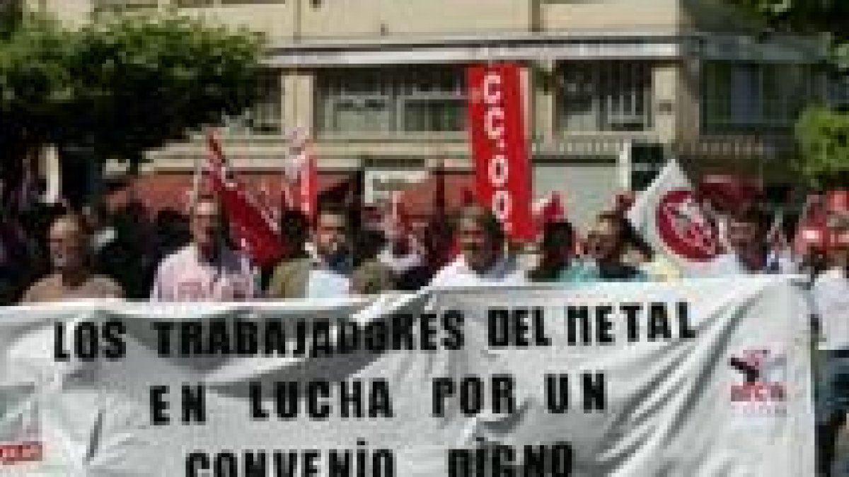 Un momento de la manifestación del metal por las calles de la capital