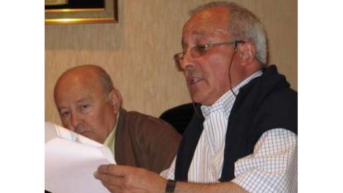 Aquilino Castro, en el pleno del Ayuntamiento de Boñar.