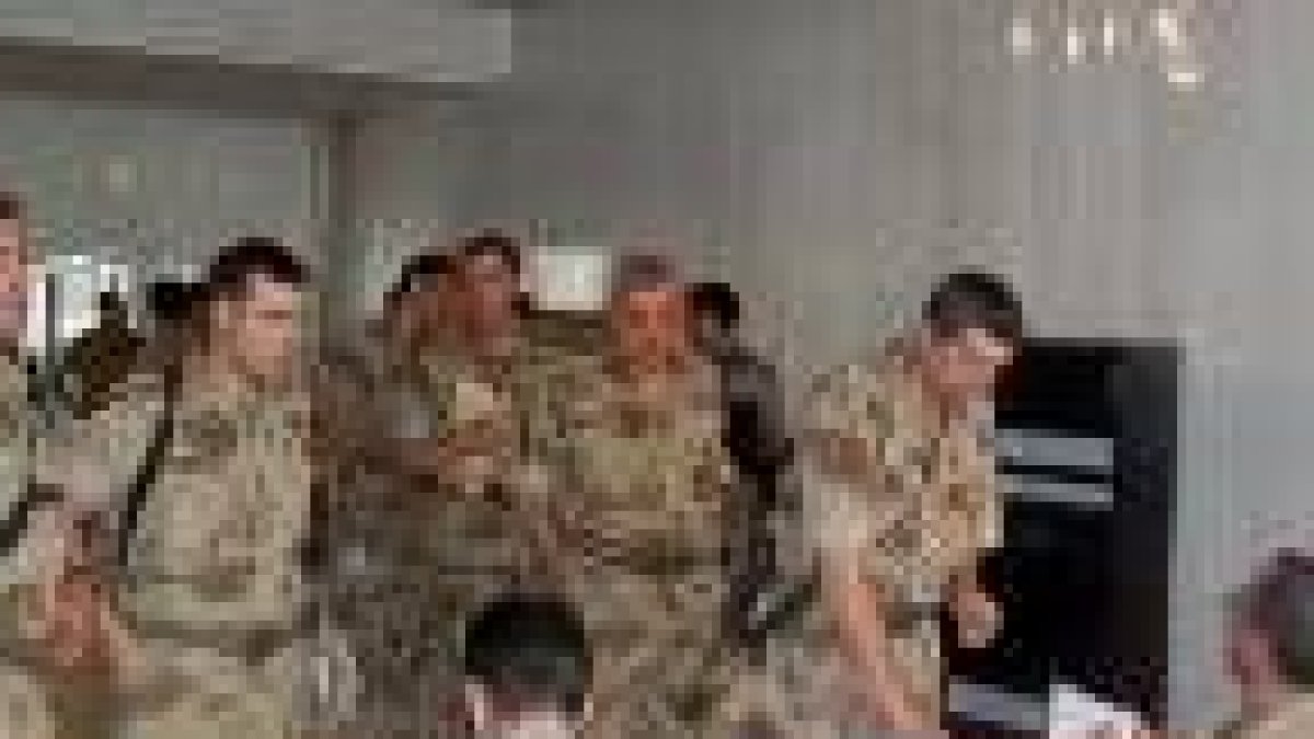Los militares votan en Base España