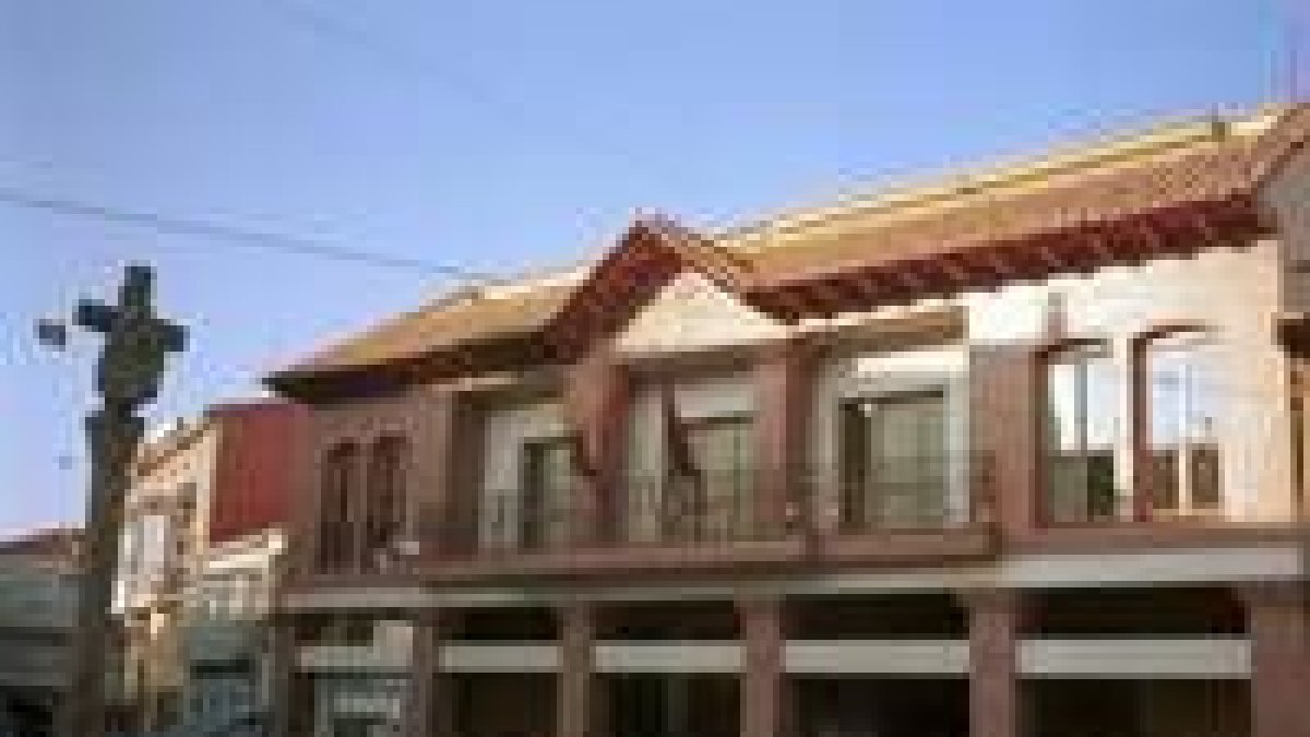 El Ayuntamiento de Santa María del Páramo en una imagen de archivo