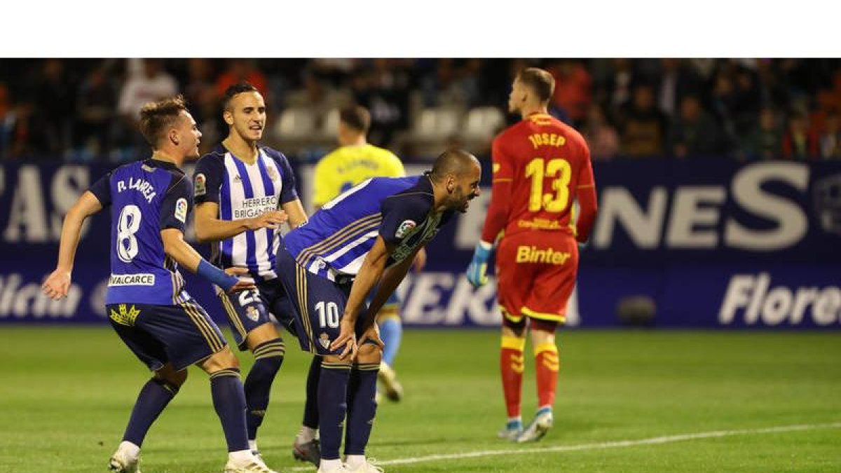Yuri tratará de anotar frente a la UD Las Palmas para ser el máximo goleador histórico. L. DE LA MATA