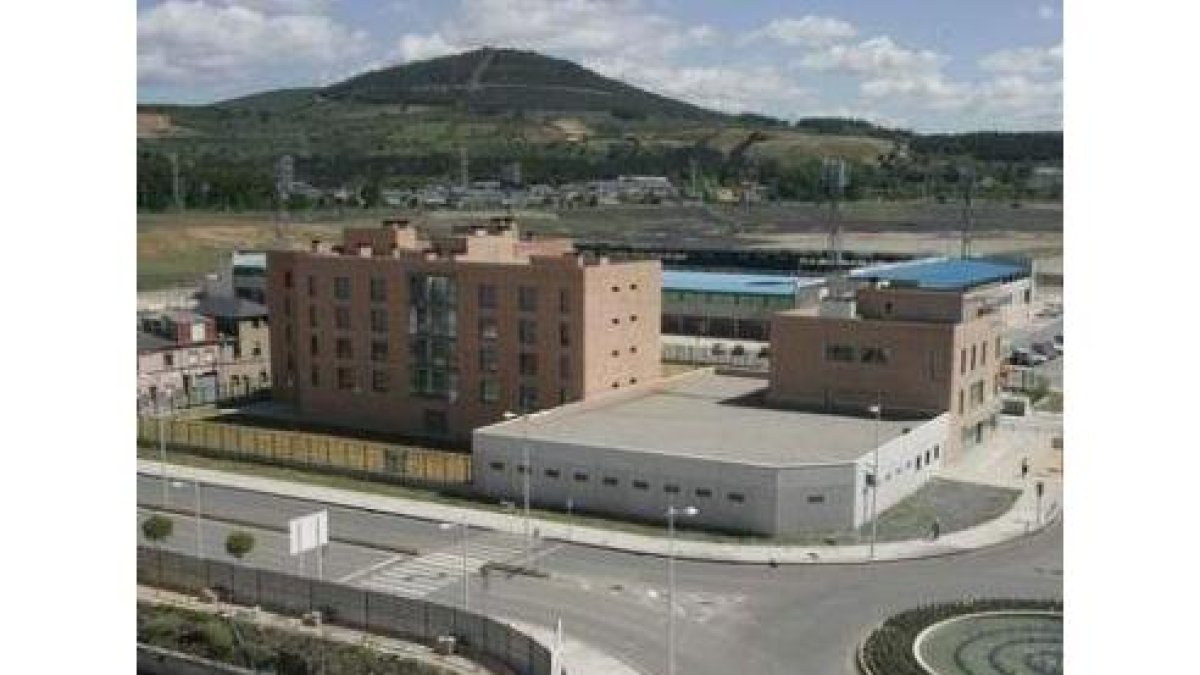 El cuartel de Ponferrada se estrenó hace cuatro años.