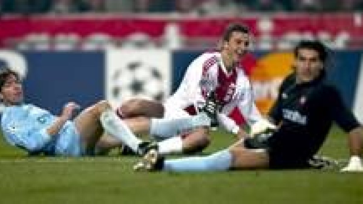 Ibrahimovic consigue el gol para el Ajax ante los célticos Berizzo y Pinto