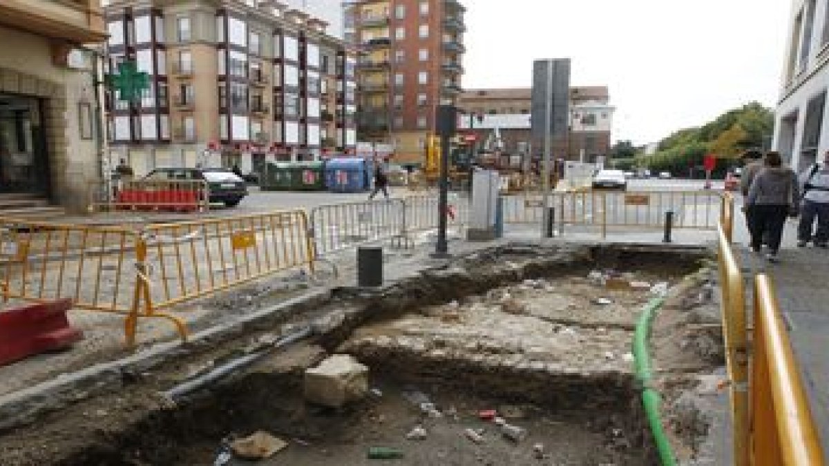 Descubren restos de dos puertas perdidas de la muralla medieval
