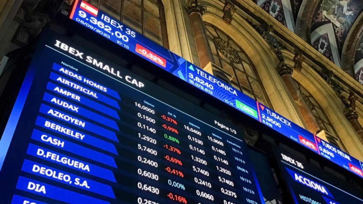 La noticia impulsó a Telefónica en la Bolsa en una jornada que no era nada positiva. VEGA ALONSO DEL VAL