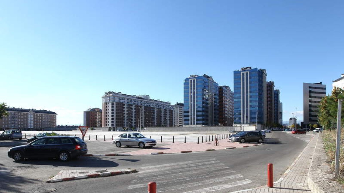 La zona del antiguo Carrefour será donde se celebren los conciertos de la Encina. l. de la mata