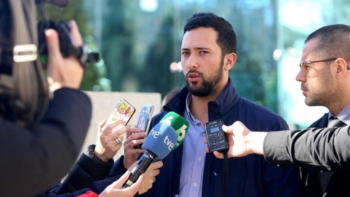 Miguel Arenas, el rapero Valtonyc, el pasado 8 de febrero a su salida de la Audiencia Nacional.