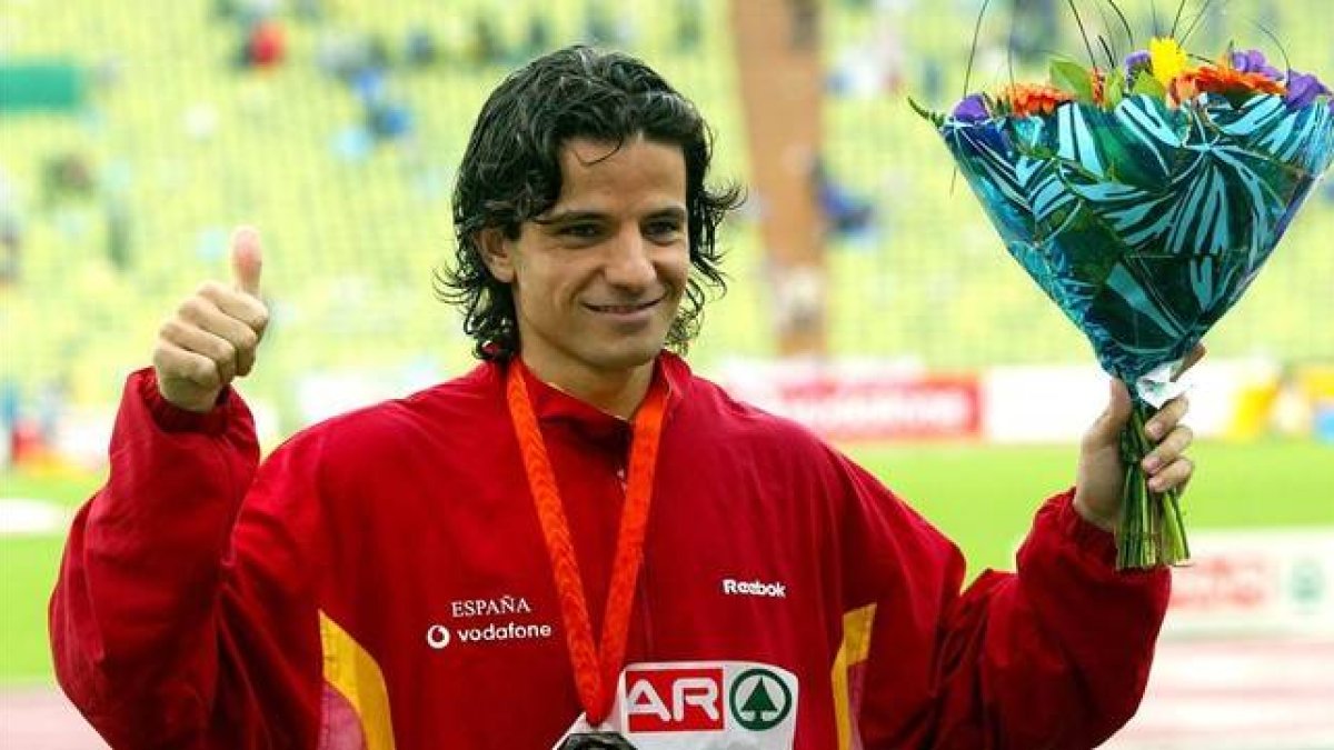 Yago Lamela, con la medalla de oro del Europeo de Múnich, del 2002.