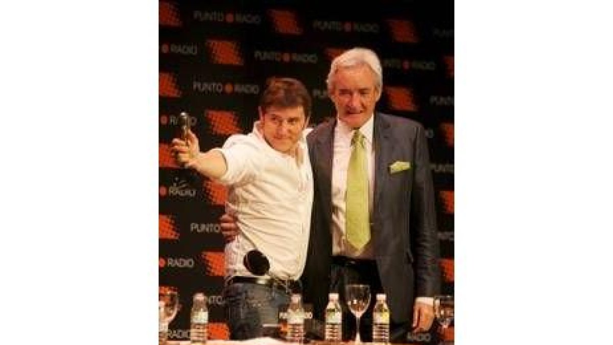Manel Fuentes recibió por adelantado su Micrófono de Oro