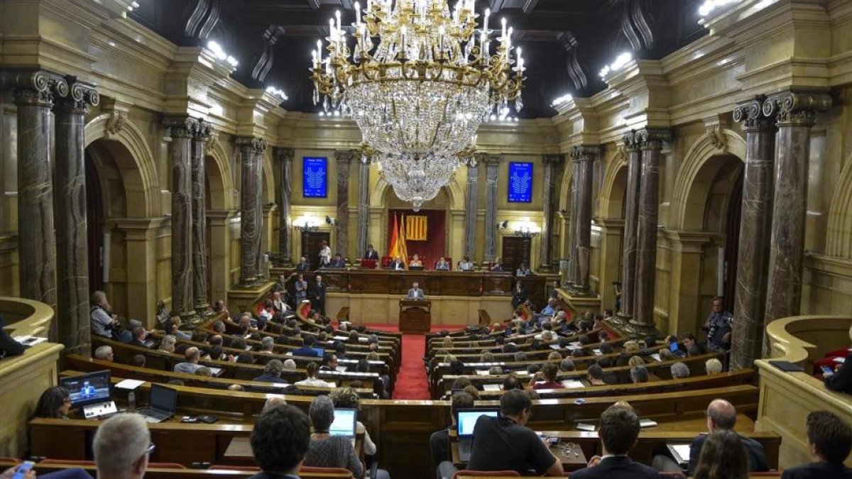 Pleno del Parlament en el que se aprobó la ley de transitoriedad, el pasado 7 de septiembre.