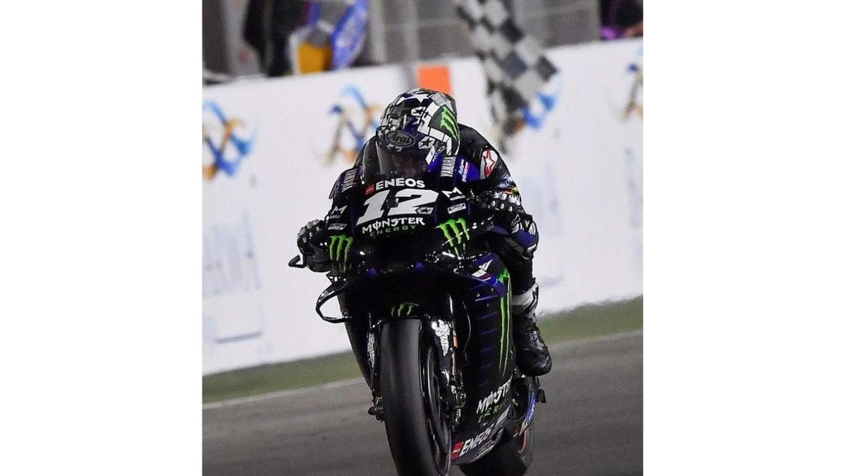 Viñales en el momento de cruzar la meta como vencedor. MOTOGP