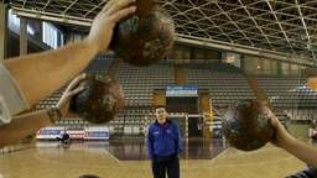 El Ademar se enfrentó el pasado fin de semana al Barcelona que esta temporada entrena Manolo Cadenas