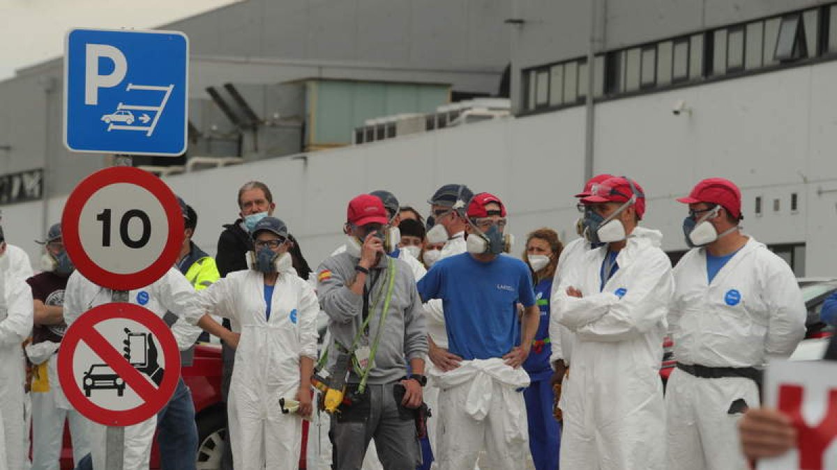 Protesta laboral en la factoría de LM en Ponferrada, en mayo de 2022. L. DE LA MATA