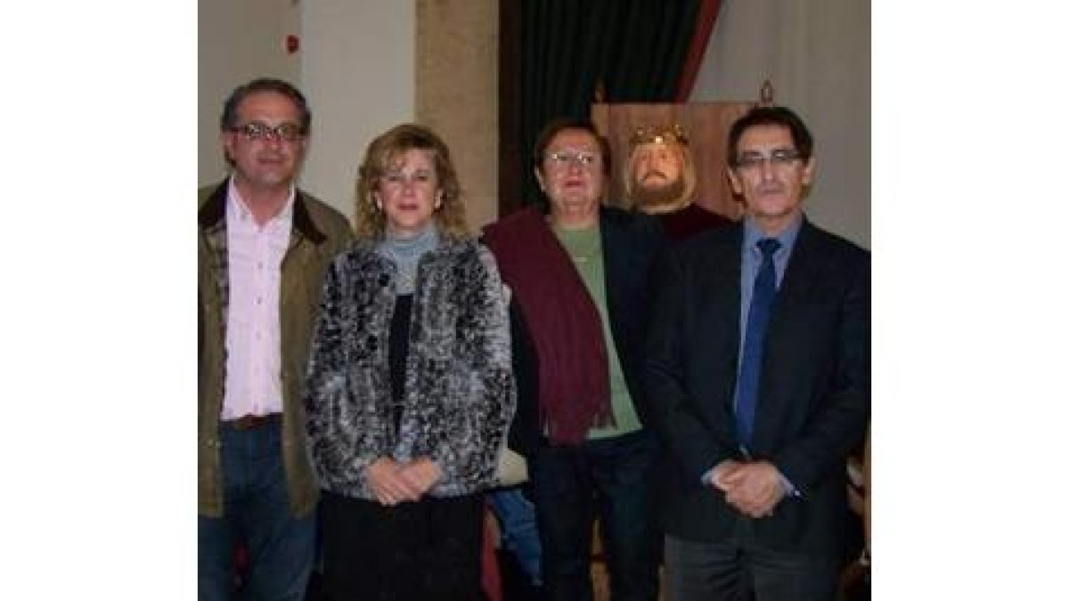 Javier Chamorro recibió a la delegación de Baeza.