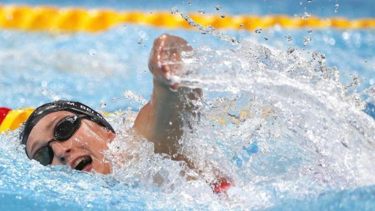 Mireia Belmonte, en acción en la final de los 800 libre.