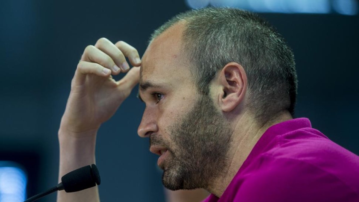 Andrés Iniesta, durante la rueda de prensa de este sábado previa a la final de la Copa del Rey que enfrentará al Barça y al Sevilla.
