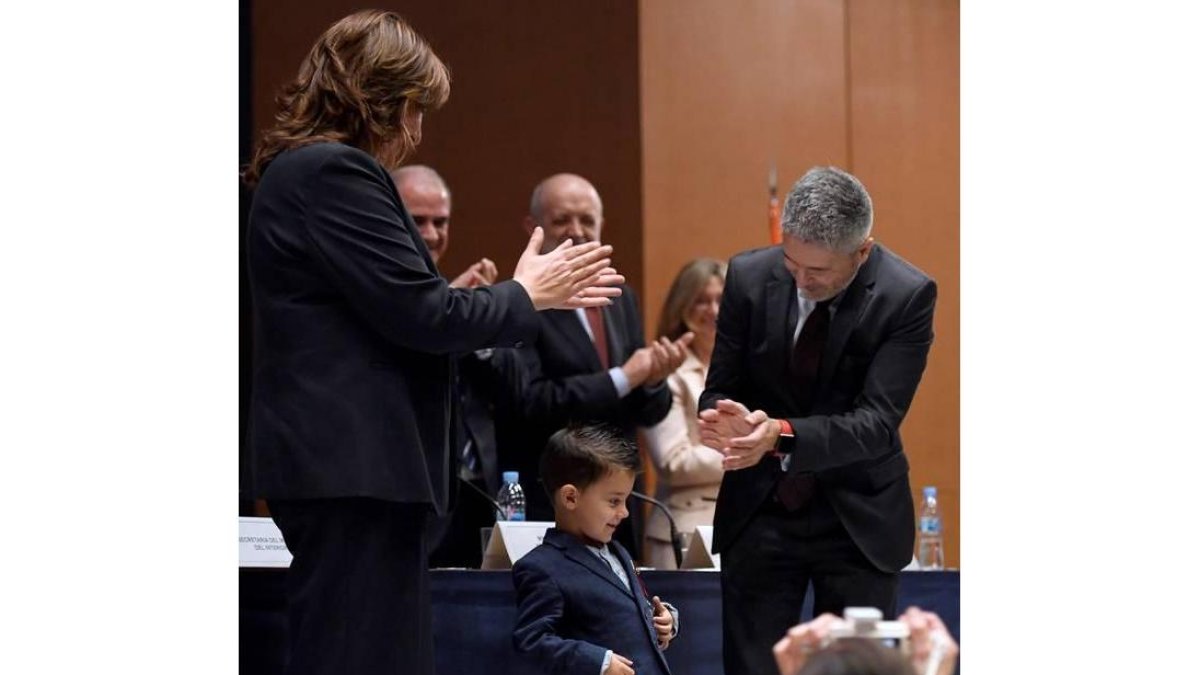 Luca, tras recibir la condecoración en el acto celebrado esta mañana