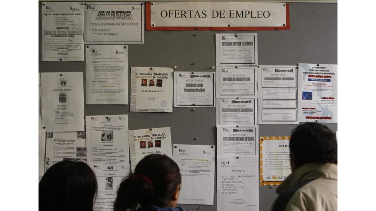 El Plan de Estímulos para 2015 ofrece más apoyo a los parados de larga duración.