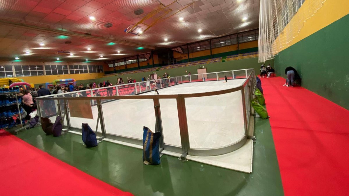 La pista de hielo ya está en marcha. ARAUJO