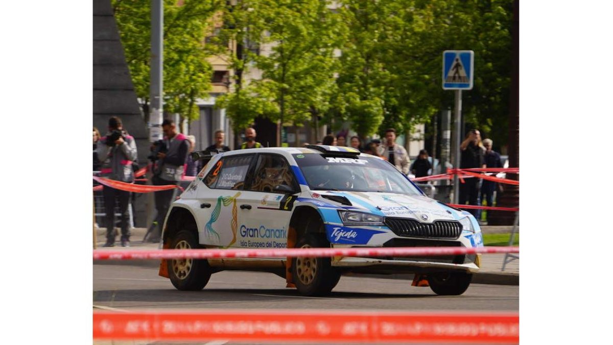 El tramo espectáculo se desarrolló por las calles de la ciudad de León. J. NOTARIO
