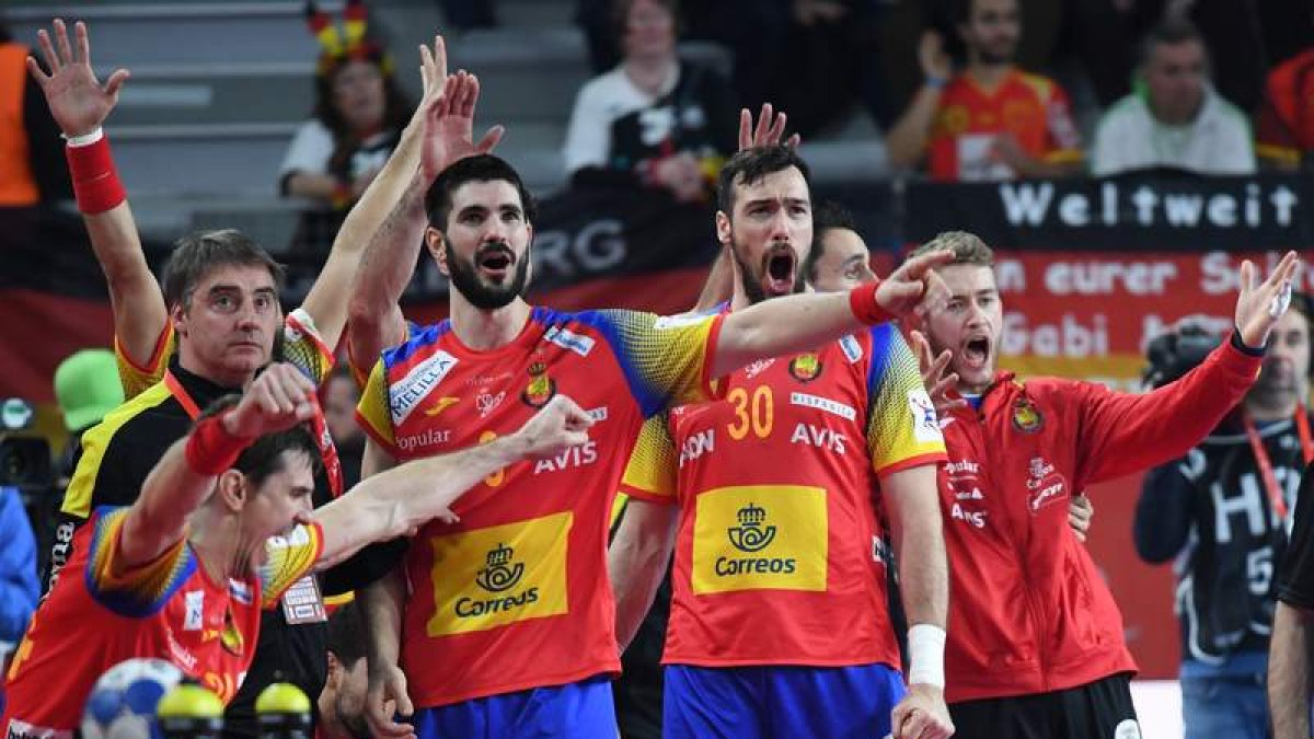 Los Hispanos quieren repetir gestos de alegría como ante Alemania y Francia. GEORGI LICOVSKI