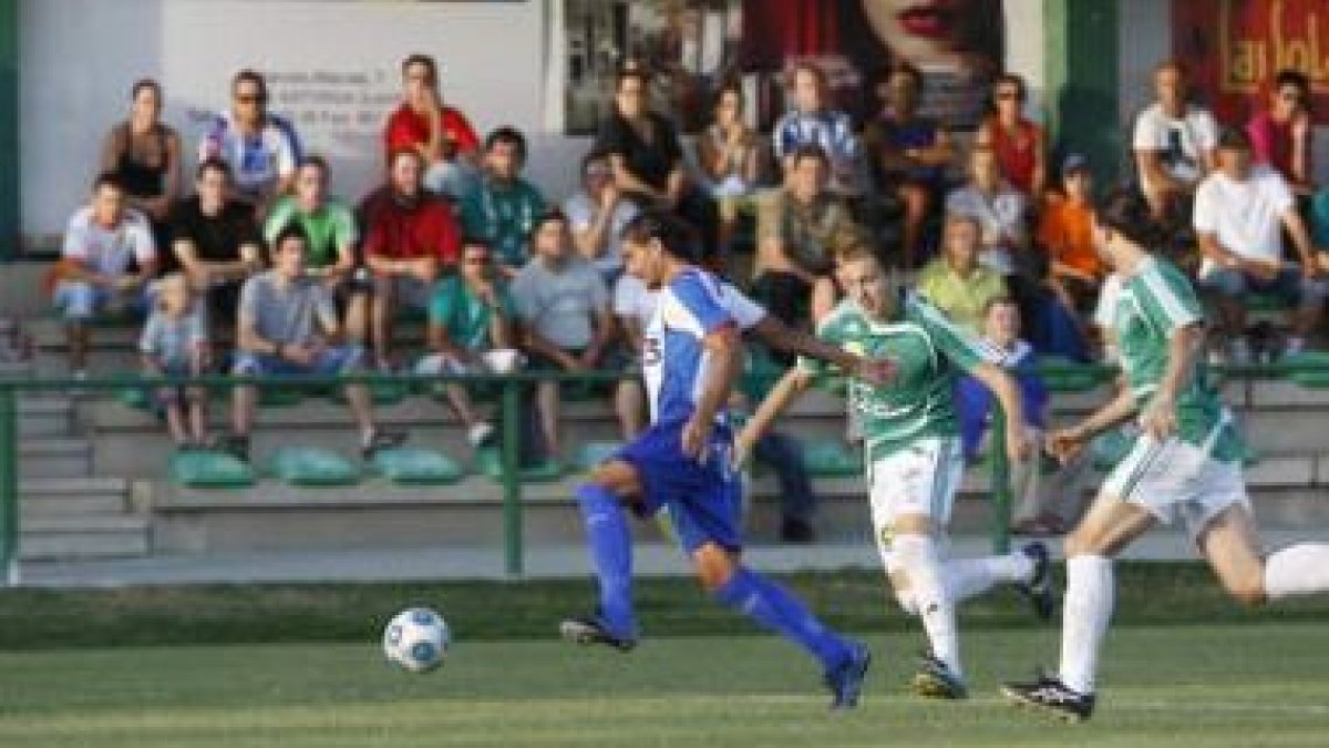 Los jugadores deportivistas fueron superiores a sus rivales, aunque como se ve, el Atlético Astorga