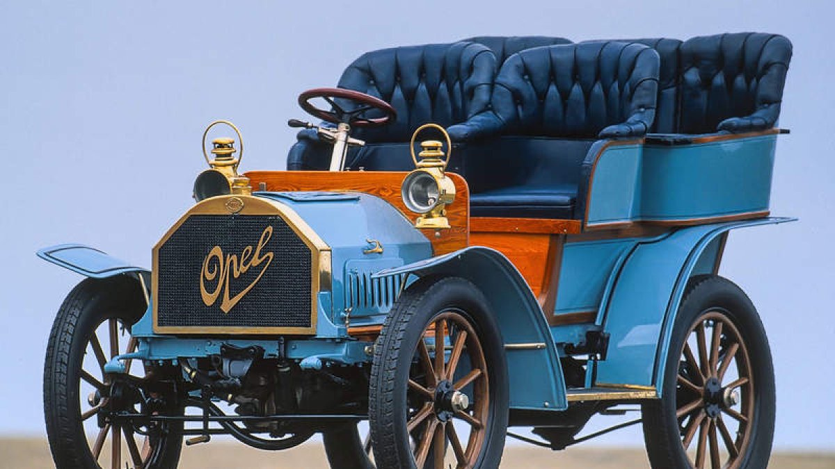 El 10/12 HP ‘Racer’ de 1903, comenzaría a labrar ‘la imagen’ de Opel… en las carreras. OP