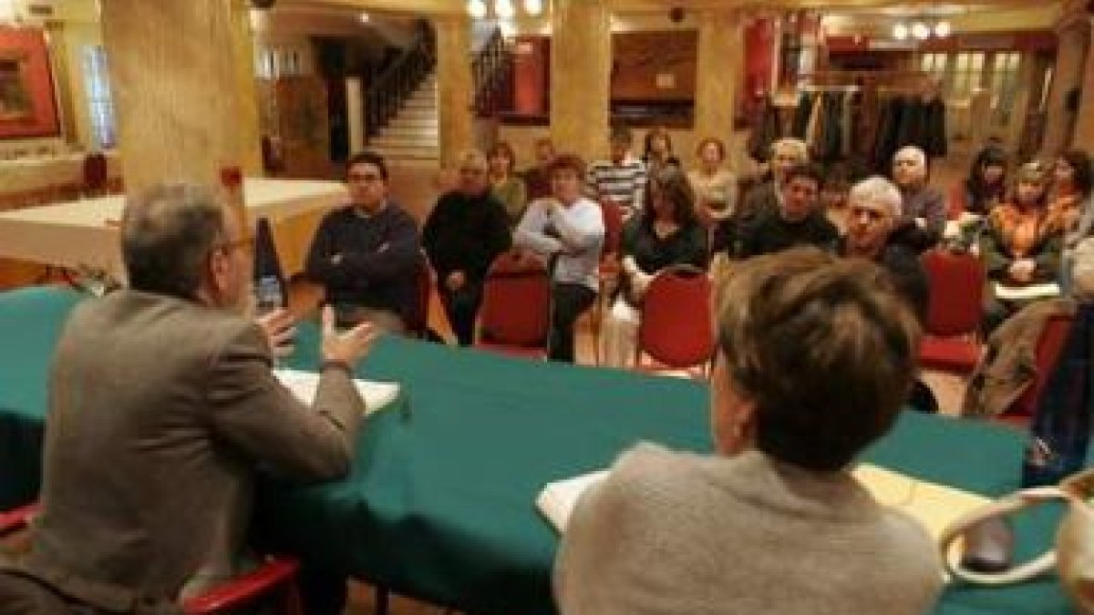 Decenas de personas asistieron ayer a la jornada en el Ponferrada Park