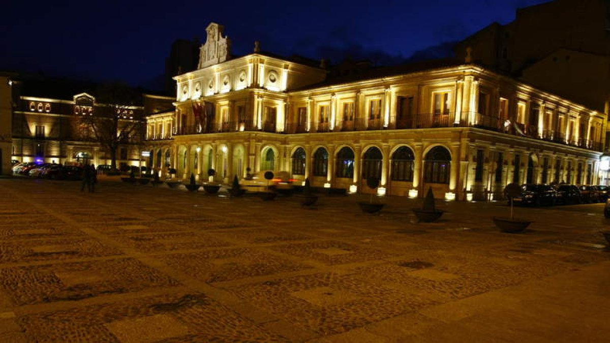 Tan sólo quedará dentro de la plaza aparcamiento para las plazas reservadas para la Policía Local.