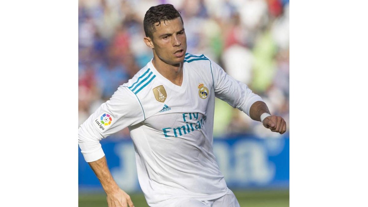 Cristiano celebra el segundo gol del Madrid. RODRIGO JIMÉNEZ
