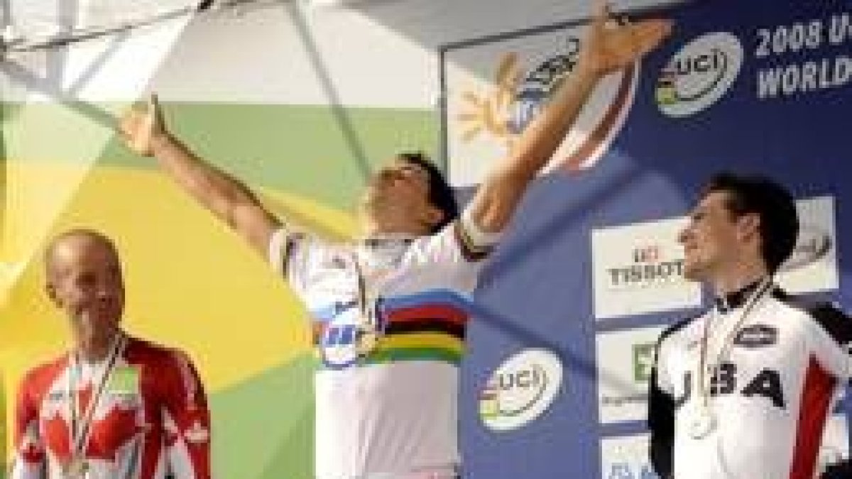 El regreso del binomio Bruyneel-Armstrong al pelotón amenaza el futuro de Alberto Contador