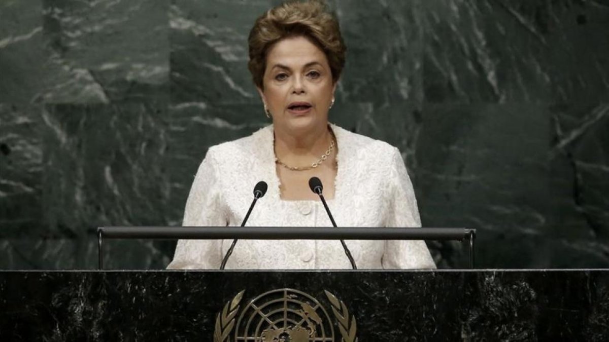 La presidente de Brasil, Dilma Rousseff, durante su discurso este viernes en la ONU.