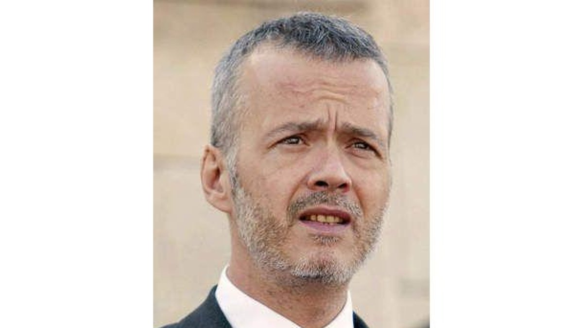 Antonio Camacho.