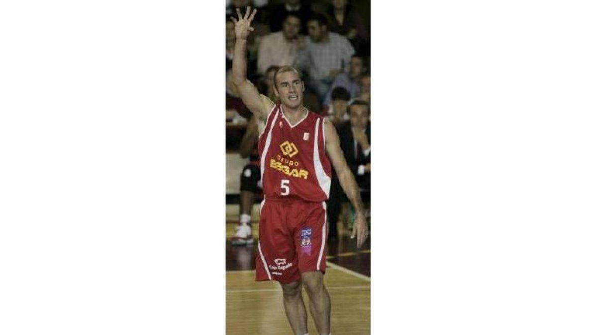 Emilio Fernández considera que el panorama del equipo no es la ídónea, pero aún se puede reconducir