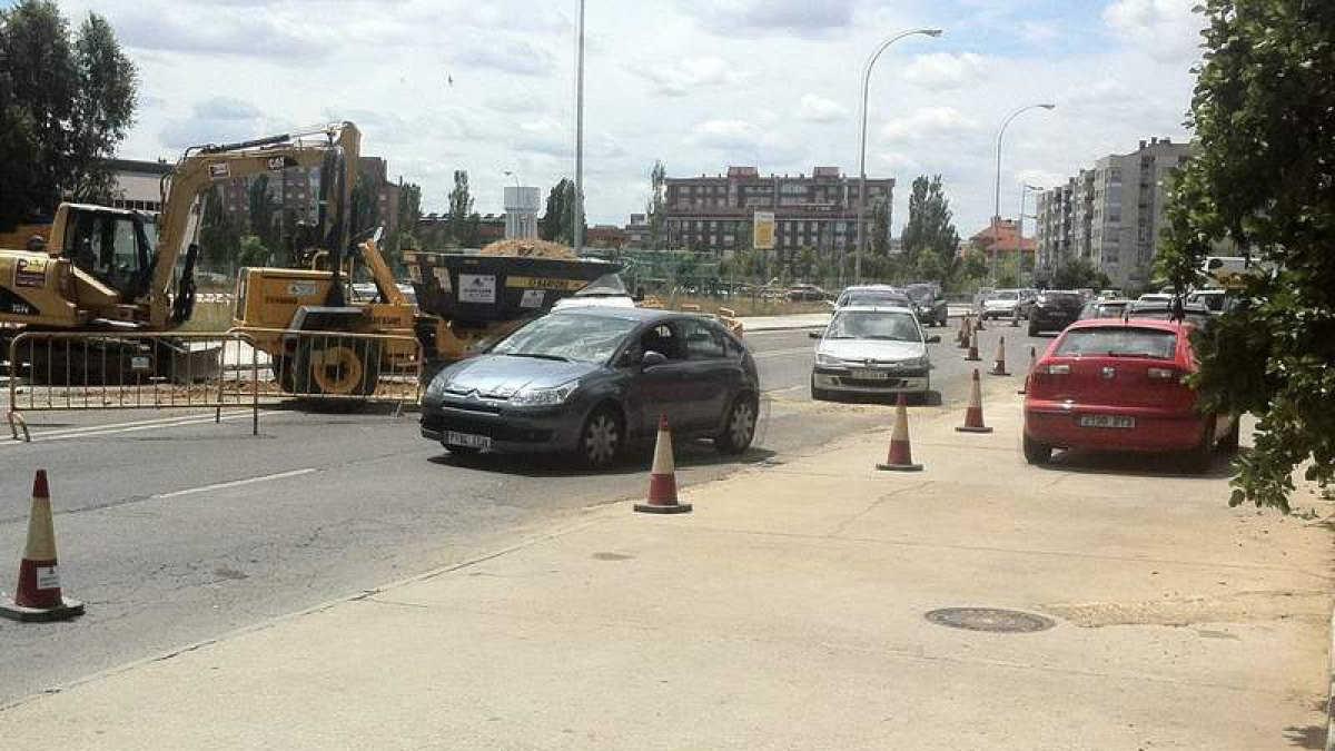 La obra obligó a que sólo quedara útil uno de los dos carriles.