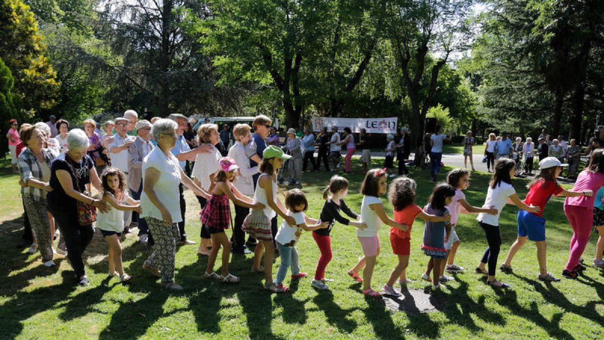 Celebración el verano pasado en el Parque de Quevedo. SECUNDINO PÉREZ