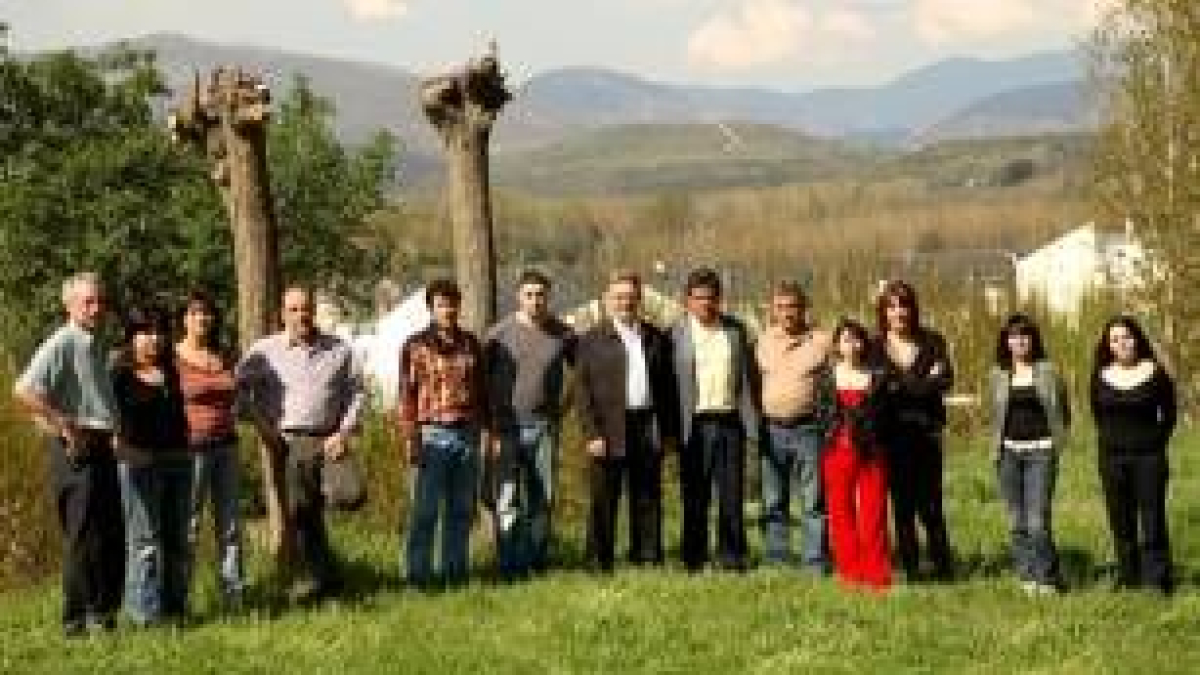 Santiago Rodríguez en el centro, acompañado del resto de la lista